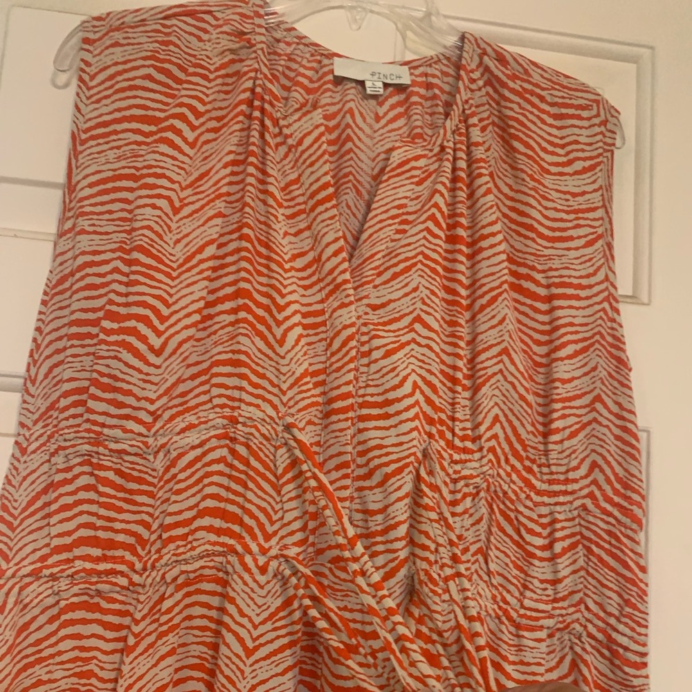 Pinch size large dress